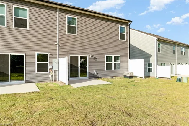 $315,000 | 4023 Aster Pt Court, Pfafftown, NC 27040