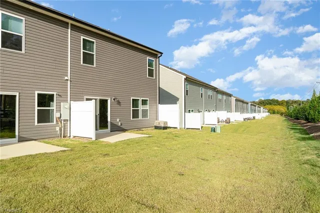 $315,000 | 4023 Aster Pt Court, Pfafftown, NC 27040