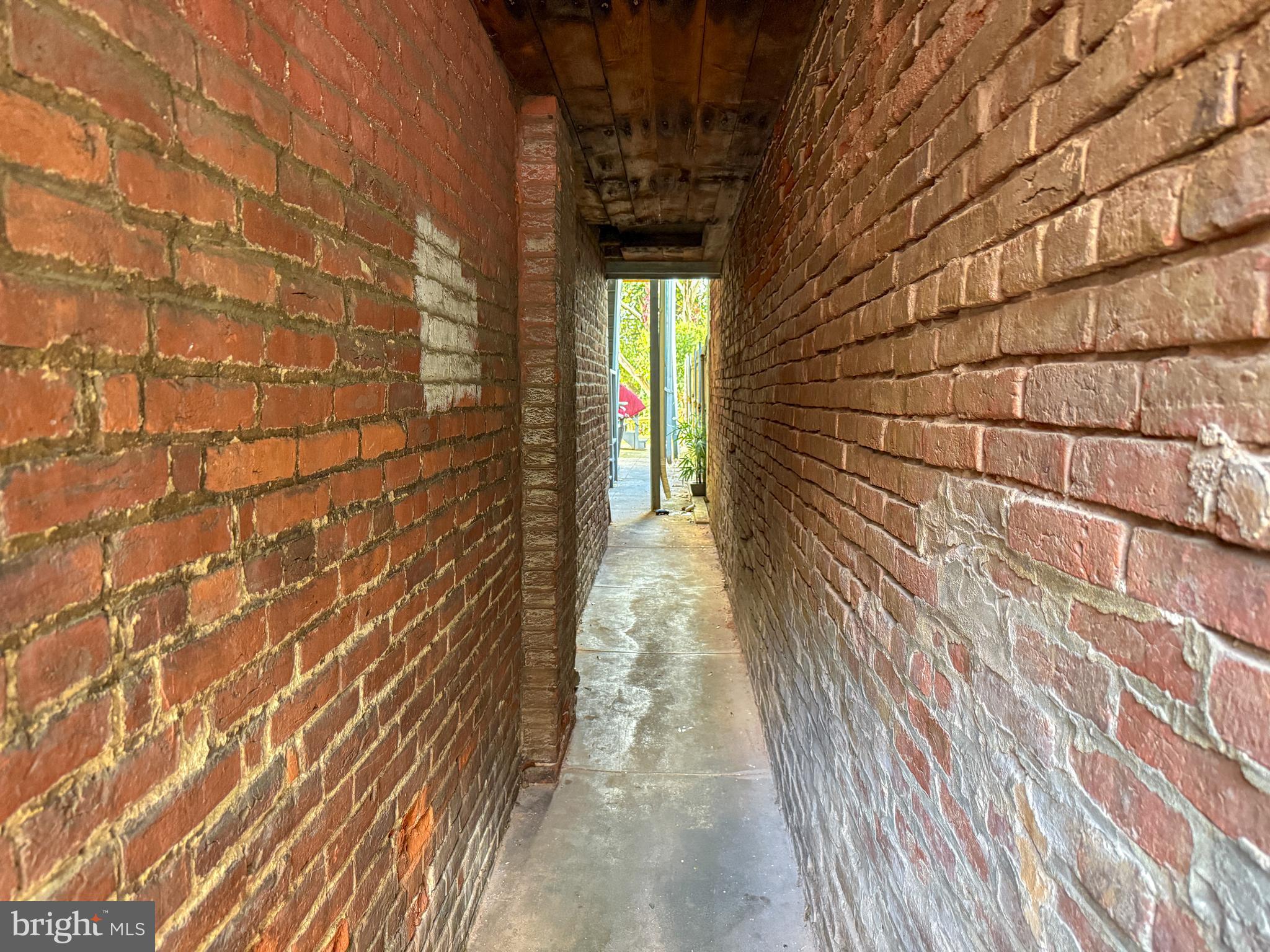 114 North 10th Street Reading, PA 19601 - Photo 28 of 43 a view of a pathway with a pathway