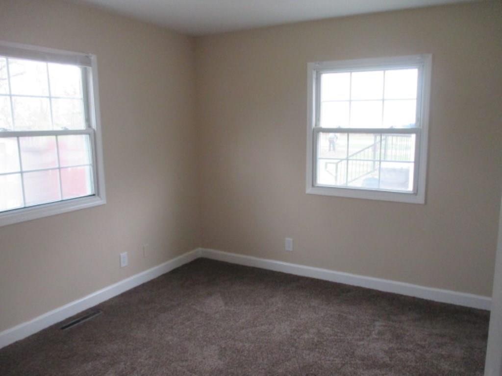939 Michael Lima, OH 45804 - Photo 6 of 15