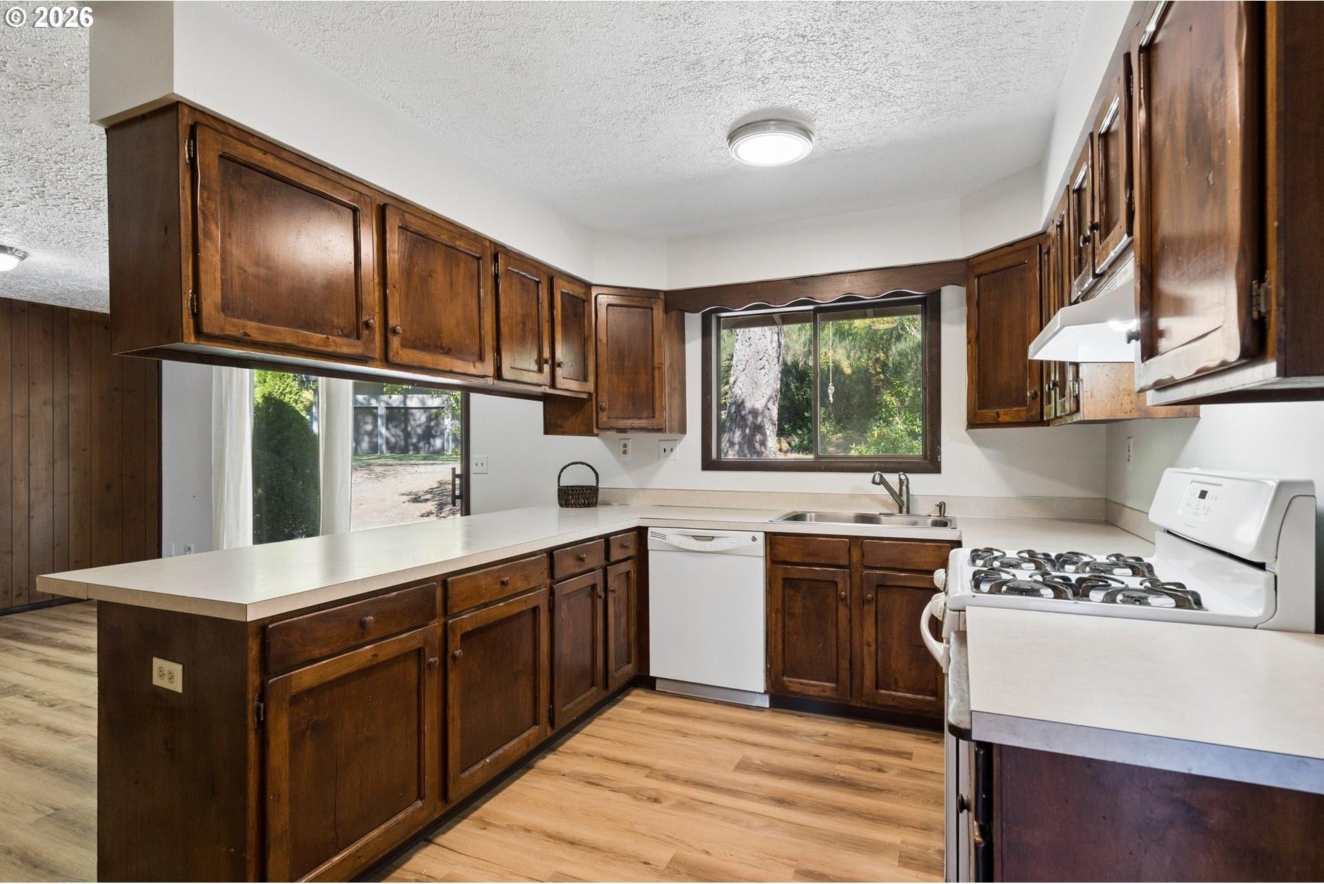 38175 Southeast George Road Estacada, OR 97023 - Photo 10 of 46 Gallery Image 10