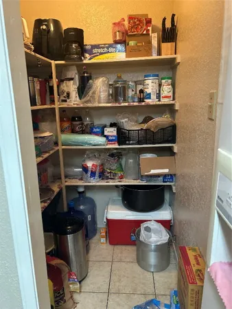 $112,000 | 9700 Leawood Boulevard, Unit 308, Houston, TX 77099