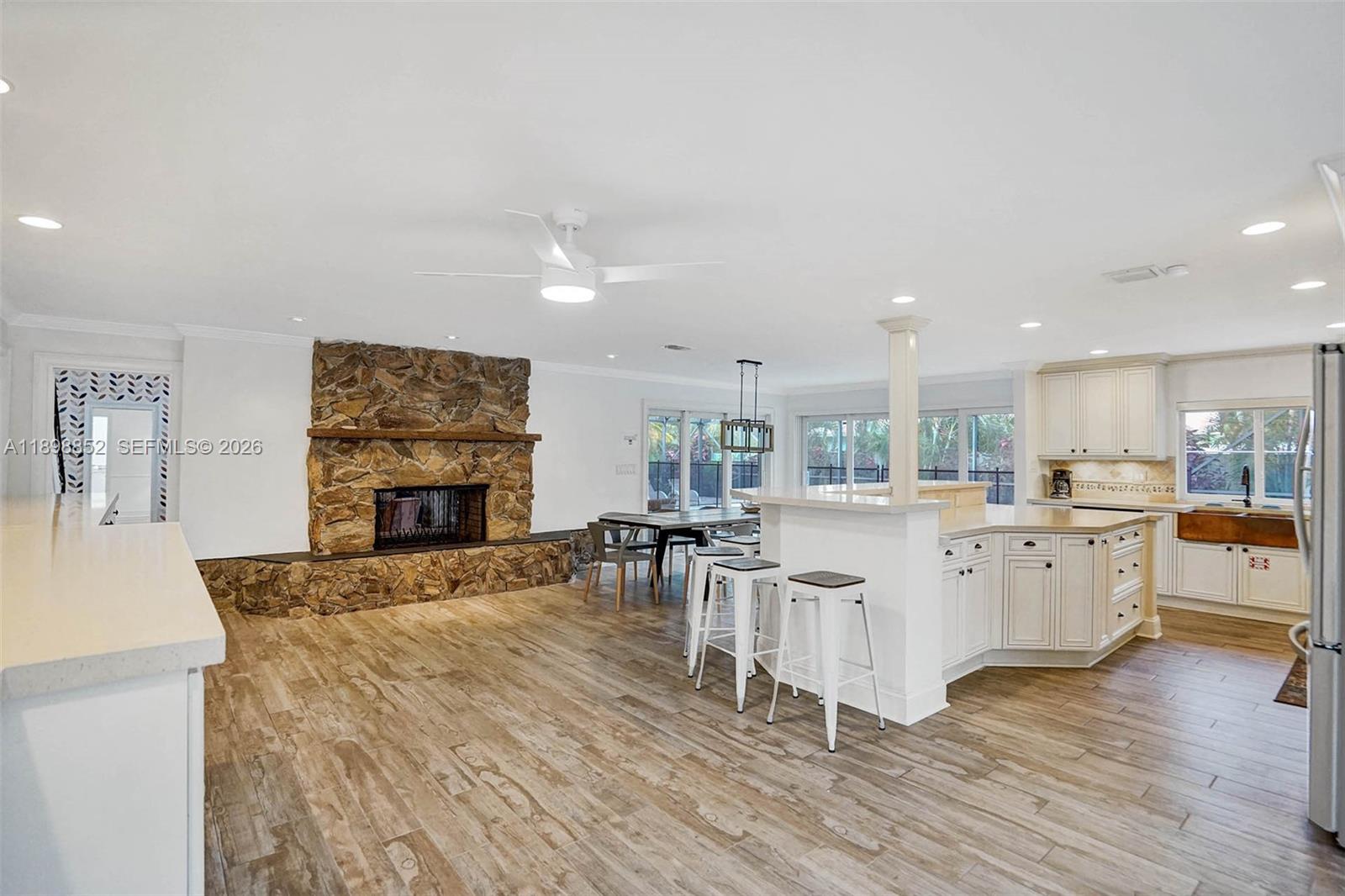 2120 Southwest 28th Way Fort Lauderdale, FL 33312 - Photo 15 of 81