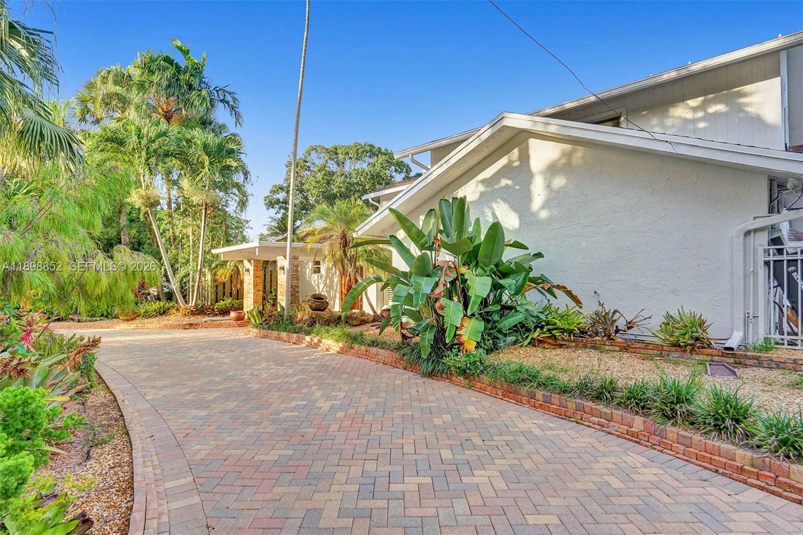 2120 Southwest 28th Way Fort Lauderdale, FL 33312 - Photo 68 of 81