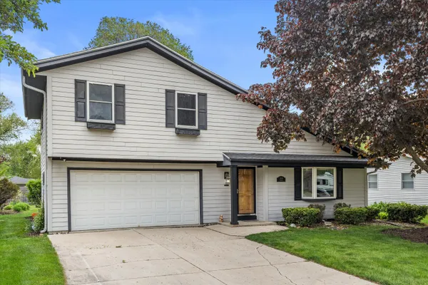 $365,000 | 2640 Moraine Court, Caledonia, WI 53402