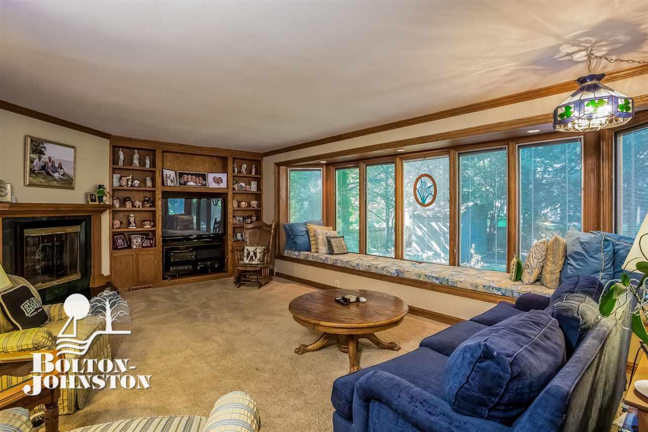 277 Touraine Road Grosse Pointe, MI 48236 - Photo 15 of 48 31383075-14.JPG