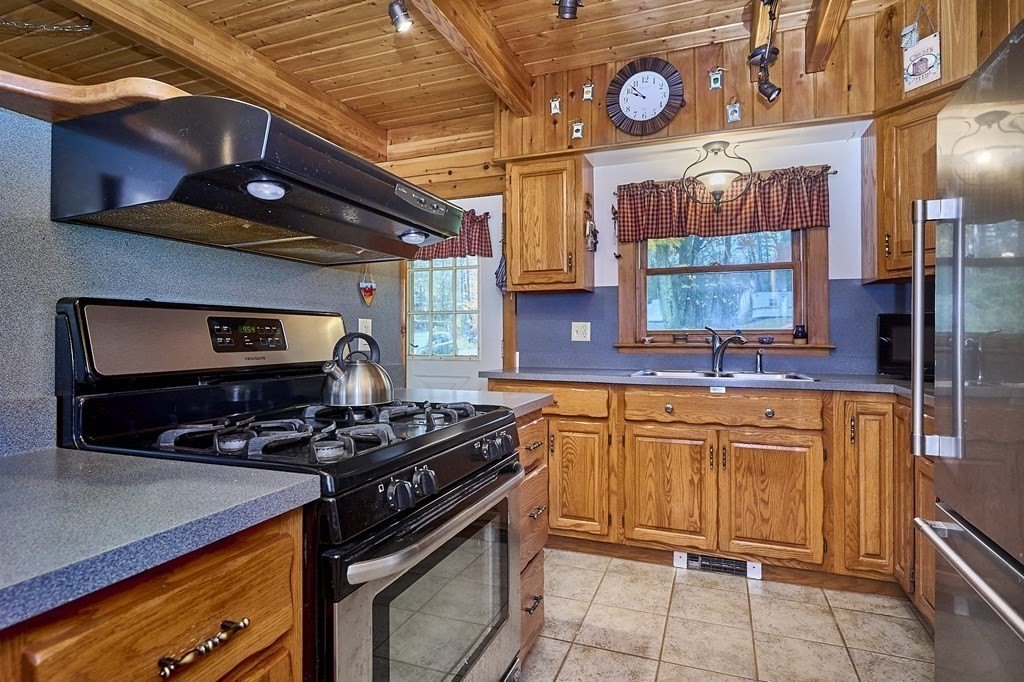 17 Bozrah Road Hawley, MA 01339 - Photo 9 of 31