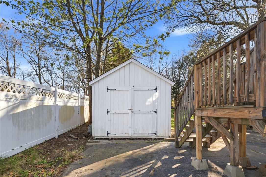 25 Pine Swamp Road Cumberland, RI 02895 - Photo 34 of 40