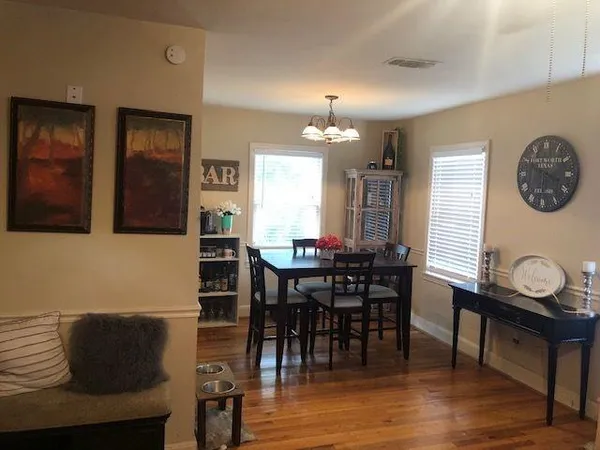 $1,600 | 3224 Sandage Avenue, Fort Worth, TX 76109