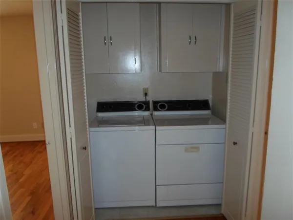 $1,600 | 3224 Sandage Avenue, Fort Worth, TX 76109