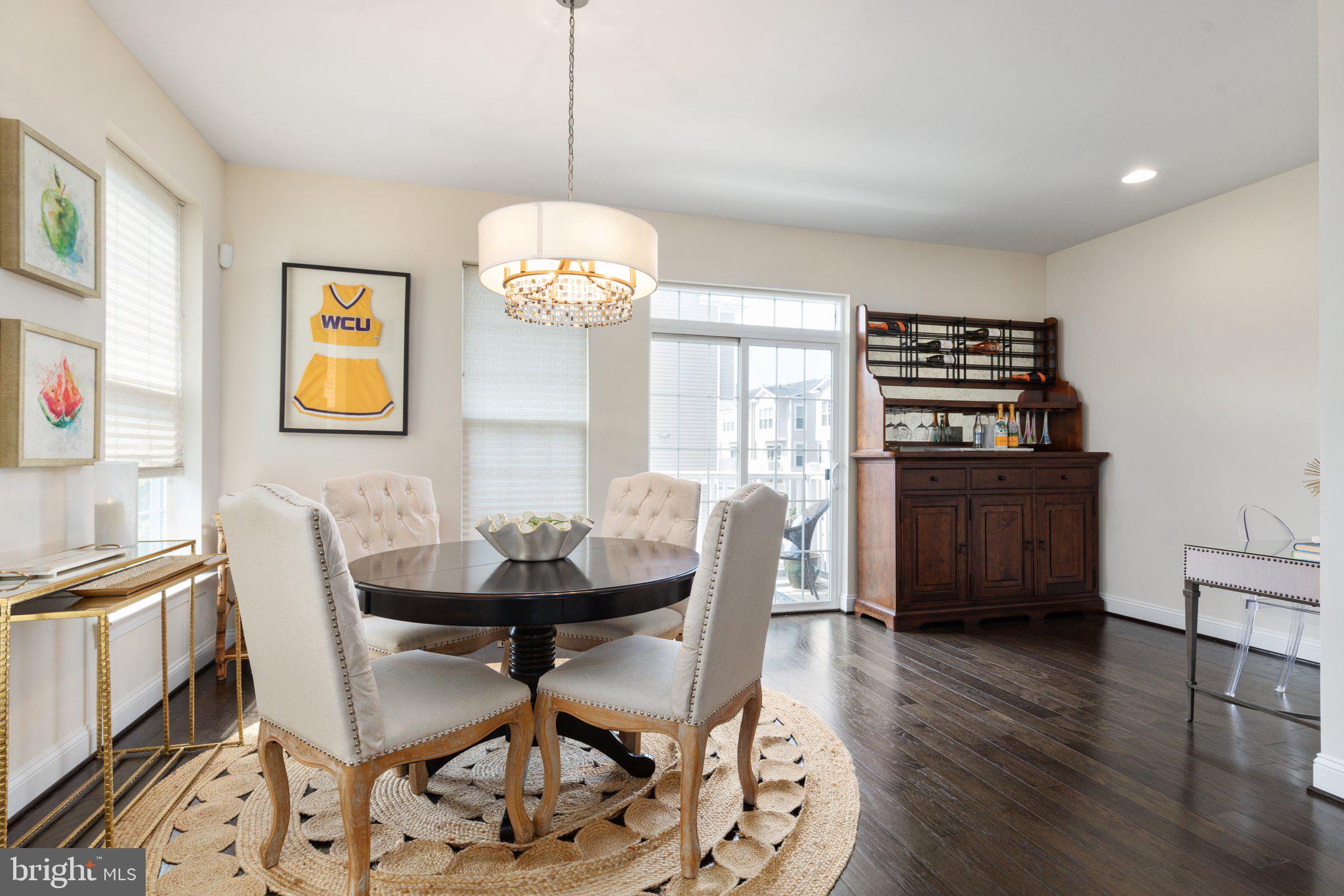 46073 Hall Road Sterling, VA 20166 - Photo 12 of 31 Dining room off kitchen