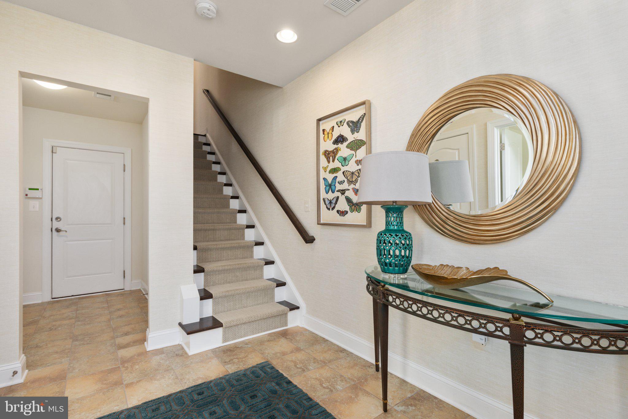 46073 Hall Road Sterling, VA 20166 - Photo 2 of 31 Beautiful first impression