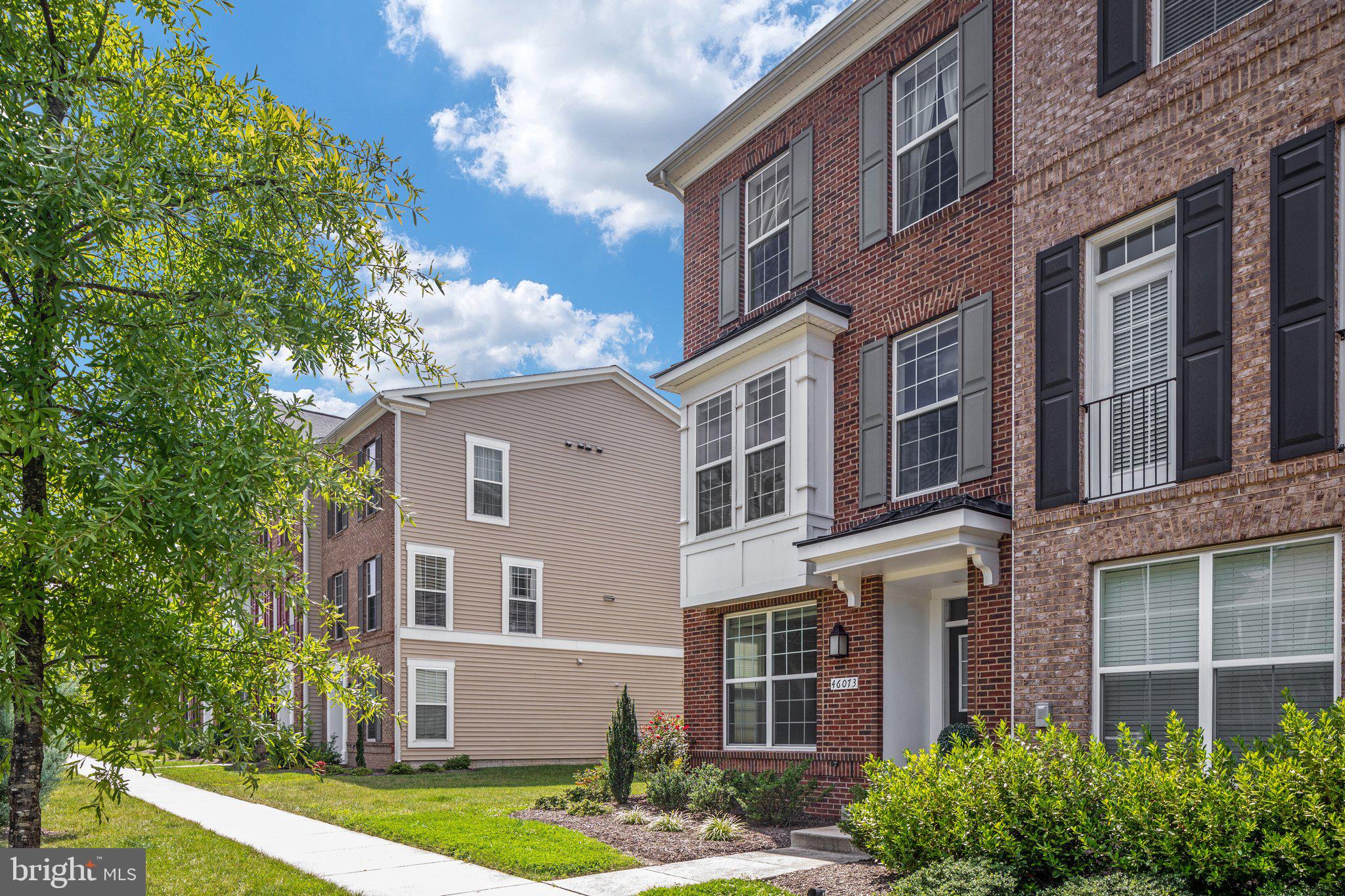 46073 Hall Road Sterling, VA 20166 - Photo 28 of 31 Stunning end unit