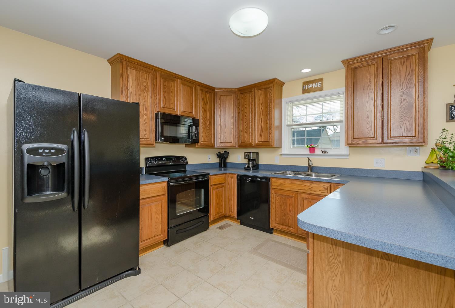 7797 Notley Road Pasadena, MD 21122 - Photo 12 of 30 Large fridge and counter space