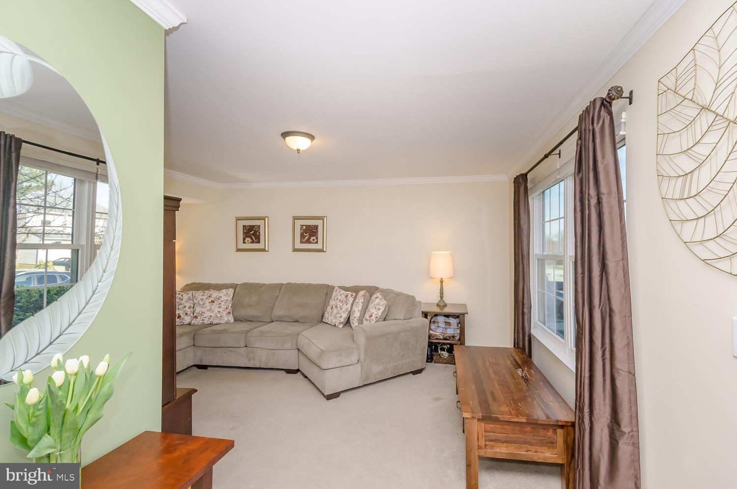 7797 Notley Road Pasadena, MD 21122 - Photo 5 of 30 Looking toward Living Room from Foyer