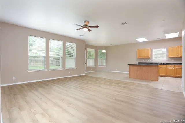 $2,795 | 14514 Redwood Valley, Helotes, TX 78023