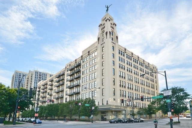 758 North Larrabee Street, Unit 603 Chicago, IL 60654 - Photo 1 of 20