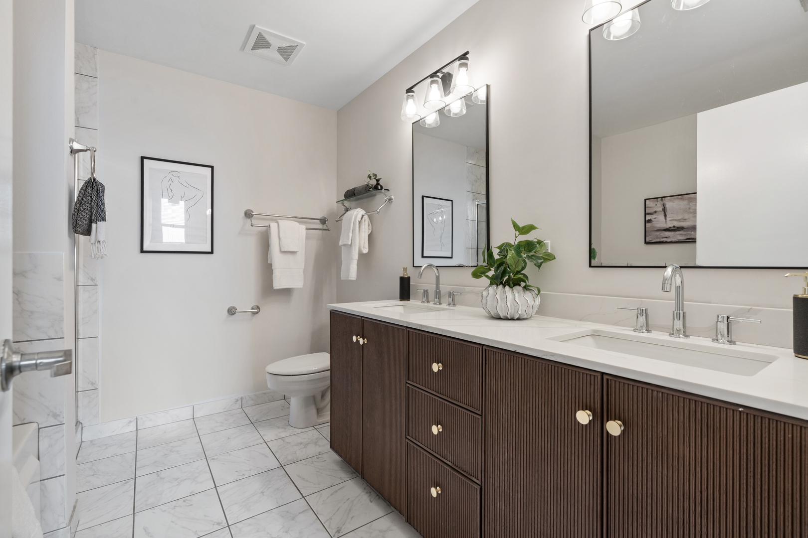 758 North Larrabee Street, Unit 603 Chicago, IL 60654 - Photo 14 of 20