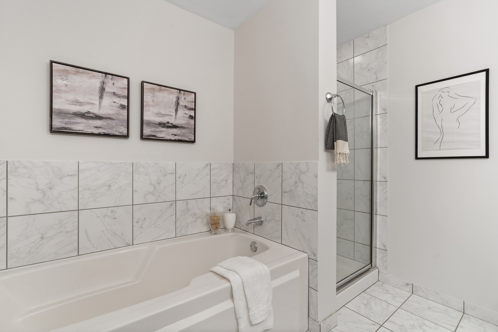 758 North Larrabee Street, Unit 603 Chicago, IL 60654 - Photo 15 of 20