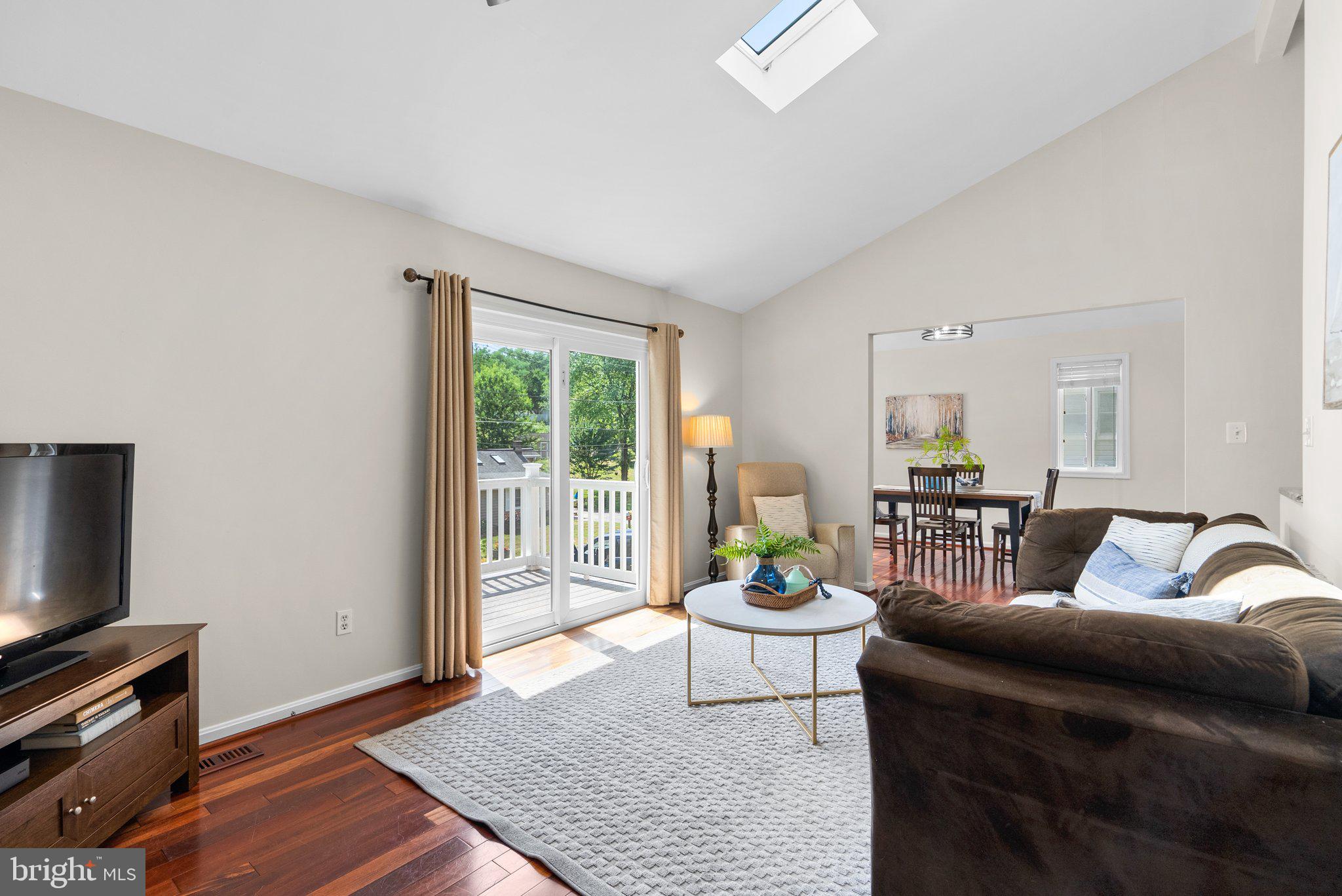 511 Forest Road Riva, MD 21140 - Photo 17 of 44 Wide opening to the DR, great for entertaining