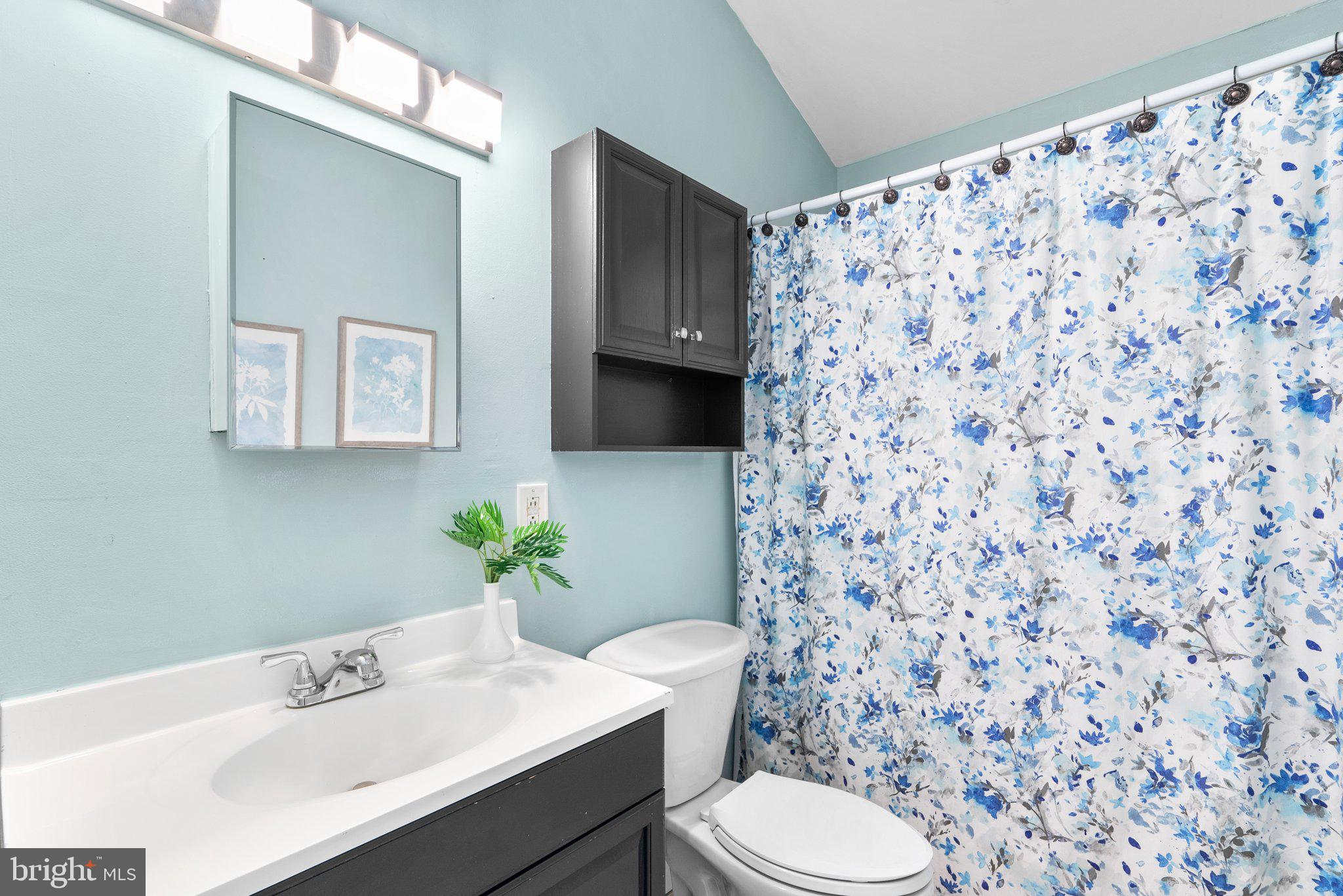 511 Forest Road Riva, MD 21140 - Photo 21 of 44 Full bathroom w/tub shower