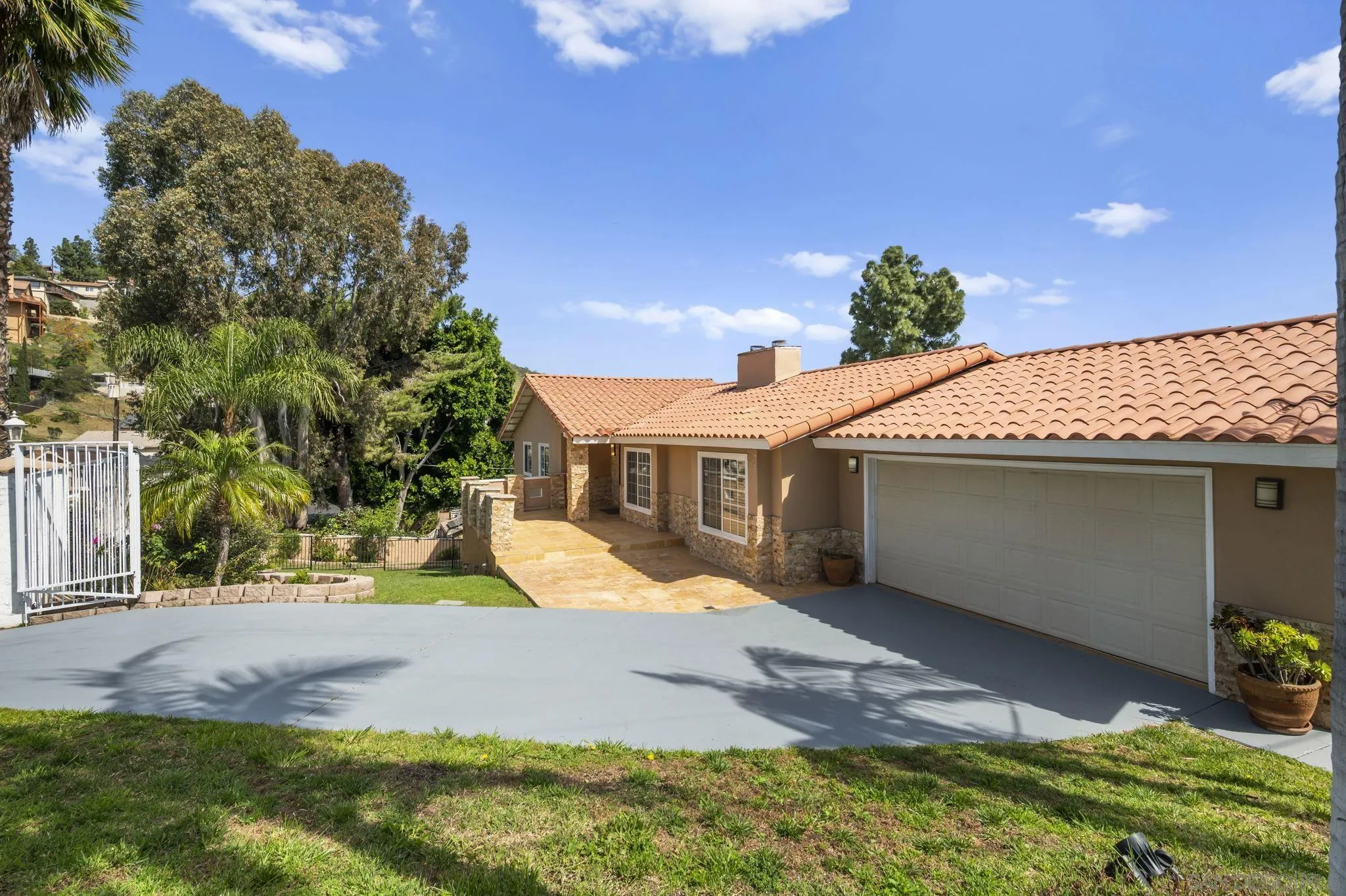1405 Cuyamaca Avenue Spring Valley, CA 91977 - Photo 3 of 63
