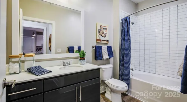 $1,562 | 1000 Central Avenue, Unit A5, Charlotte, NC 28204