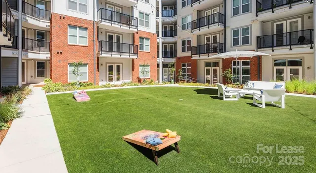 $1,654 | 1000 Central Avenue, Unit A5, Charlotte, NC 28204