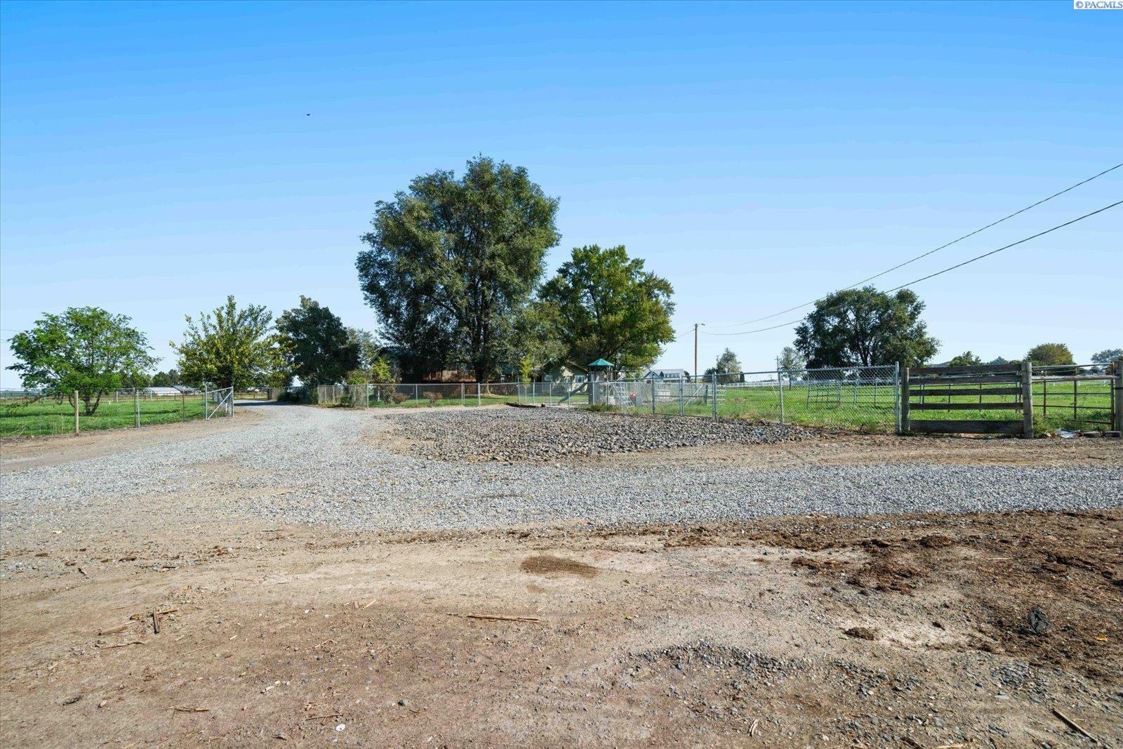 5451 Columbia River Road Pasco, WA 99301 - Photo 44 of 48 Gallery Image 44