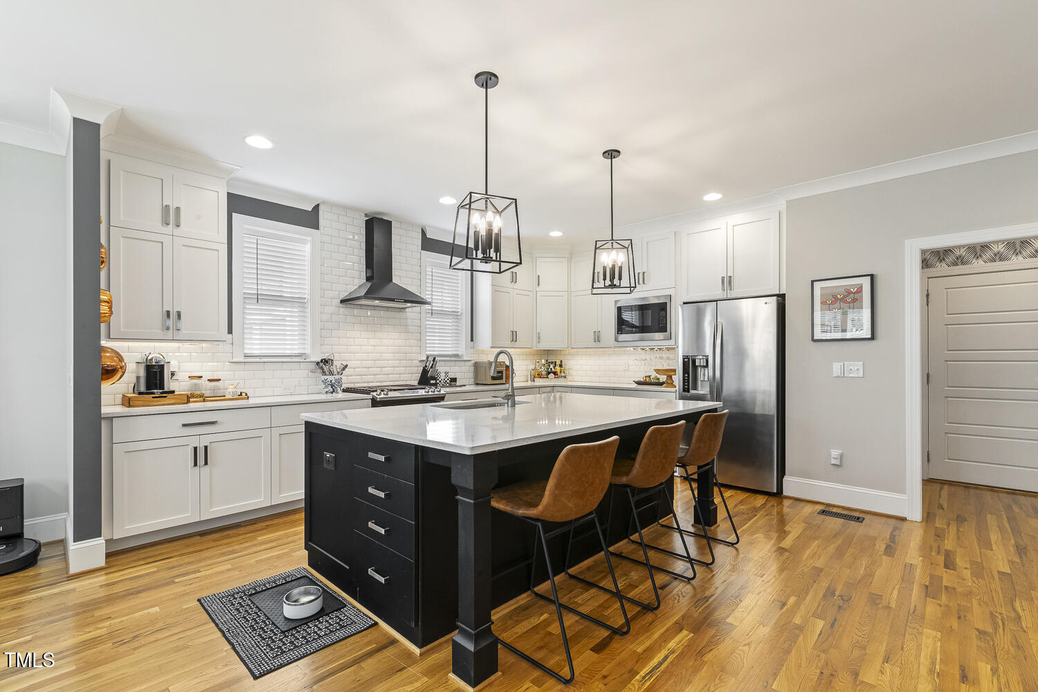 504 Heather Drive Raleigh, NC 27606 - Photo 15 of 48 022