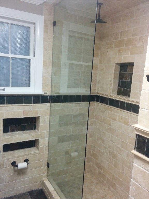 912 East 32nd Street, Unit 103 Austin, TX 78705 - Photo 27 of 27 a bathroom with a shower