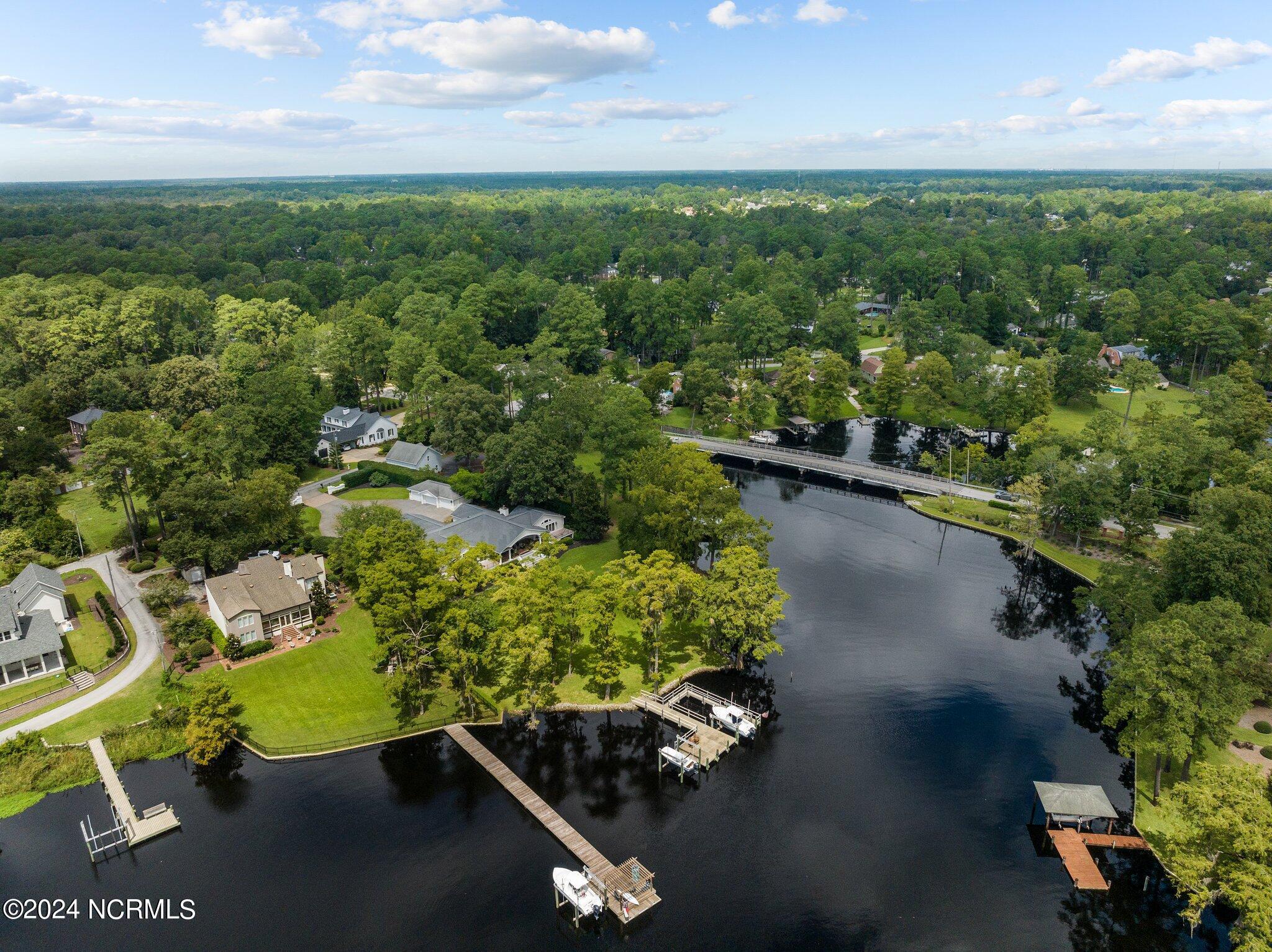216 Wilson Point Road Trent Woods, NC 28562 - Photo 11 of 55 60-web-or-mls-DJI_0582