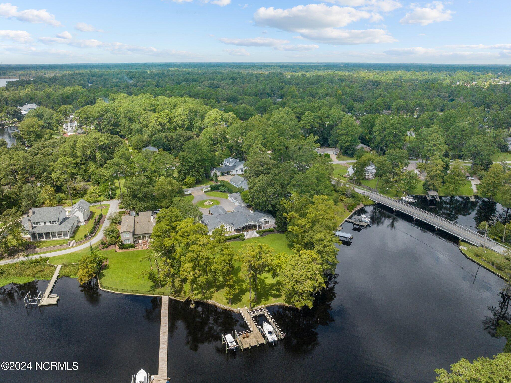 216 Wilson Point Road Trent Woods, NC 28562 - Photo 4 of 55 59-web-or-mls-DJI_0581