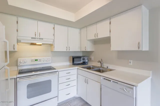 $1,750 | 7960 East Camelback Road, Unit 203, Scottsdale, AZ 85251
