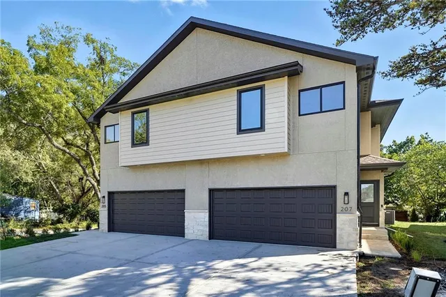 $350,000 | 213 Northwest Orchard Street, Lee's Summit, MO 64063