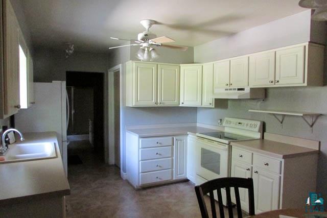 25 Thomson Road Esko, MN 55733 - Photo 4 of 24 Kitchen
