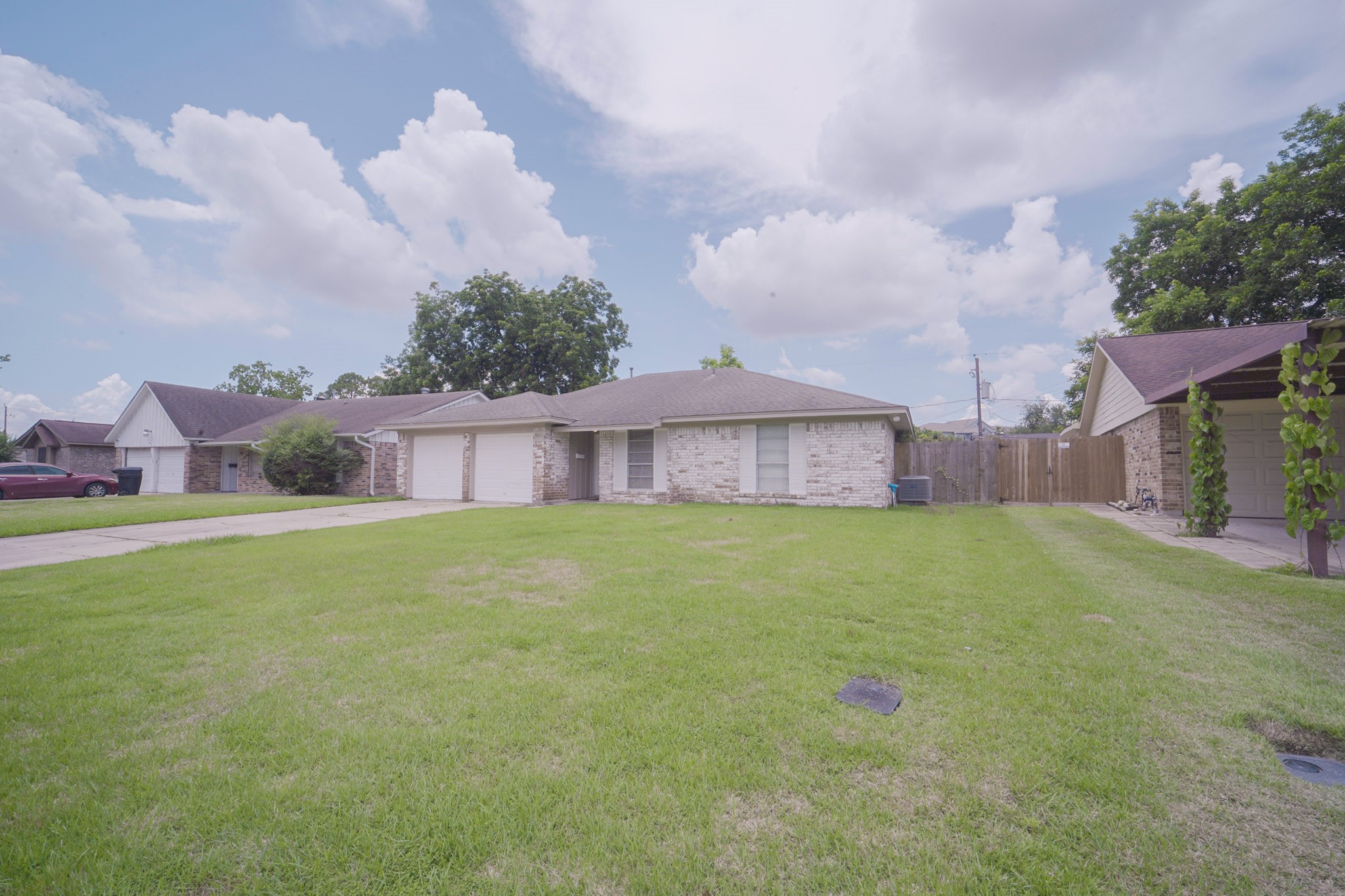 9811 Mango Street Houston, TX 77075 - Photo 3 of 29