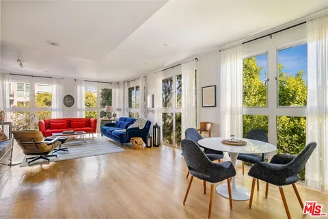 $1,195,000 | 1933 Selby Avenue, Unit 301, Los Angeles, CA 90025