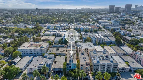 a picture of city view