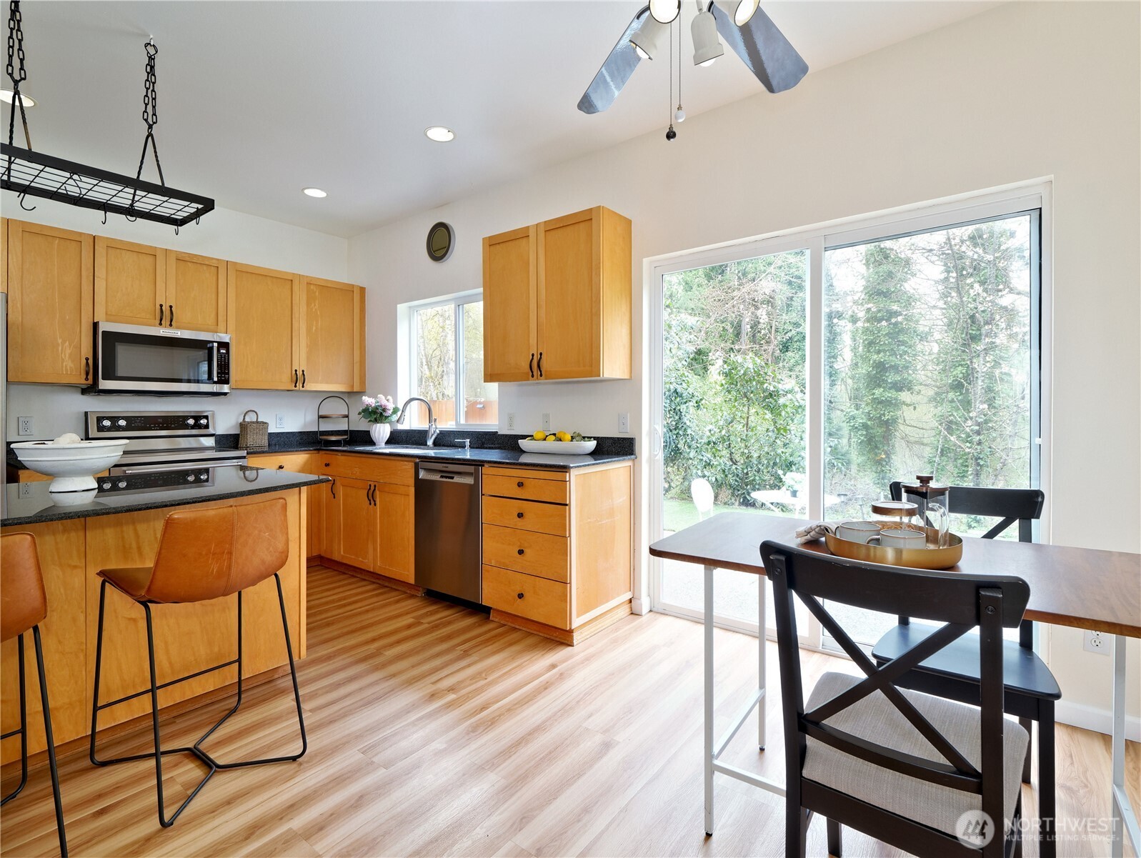 17615 133rd Place Southeast, Unit 17615 Renton, WA 98058 - Photo 3 of 40