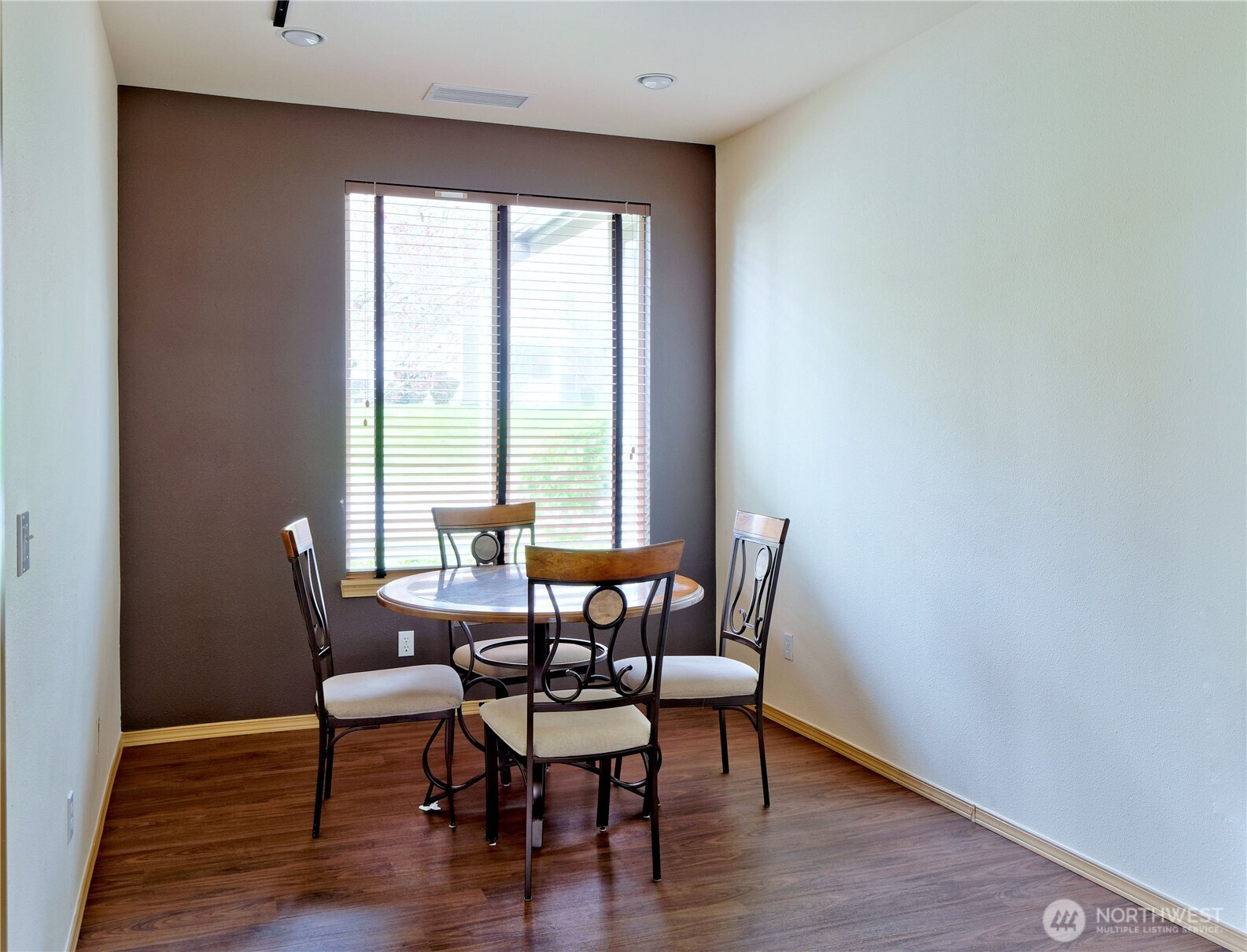 17615 133rd Place Southeast, Unit 17615 Renton, WA 98058 - Photo 34 of 40