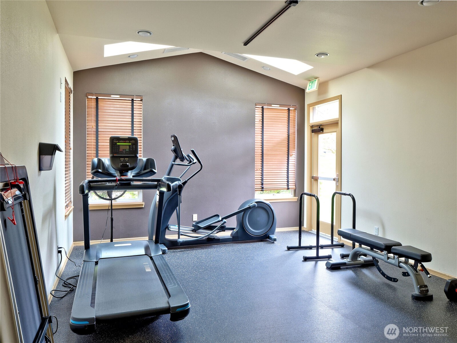 17615 133rd Place Southeast, Unit 17615 Renton, WA 98058 - Photo 35 of 40