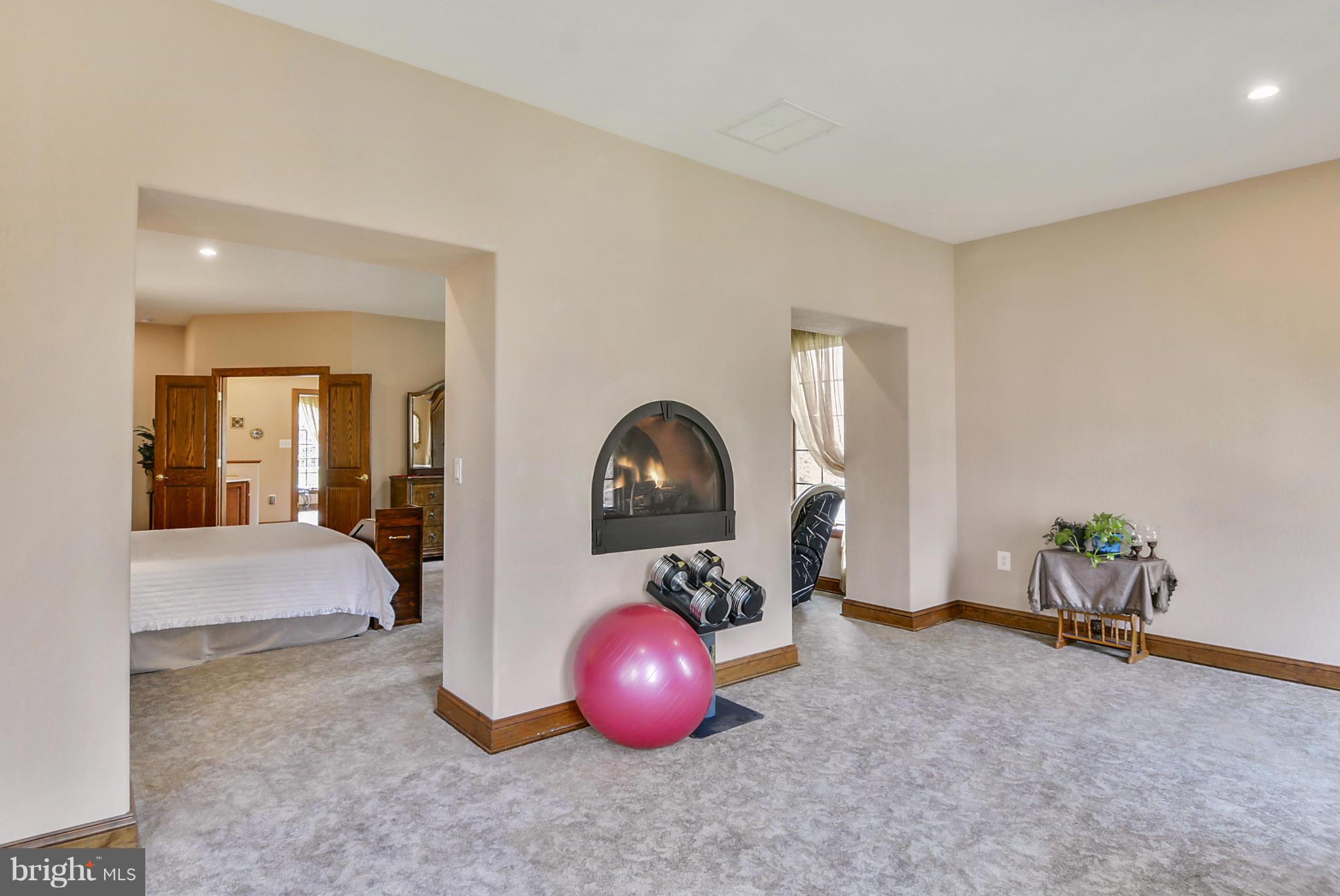 8975 Gunston Road Welcome, MD 20693 - Photo 21 of 30 Sitting Room