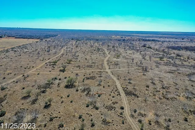 $170,815 | 2-000 West Us Highway, Dilley, TX 78017