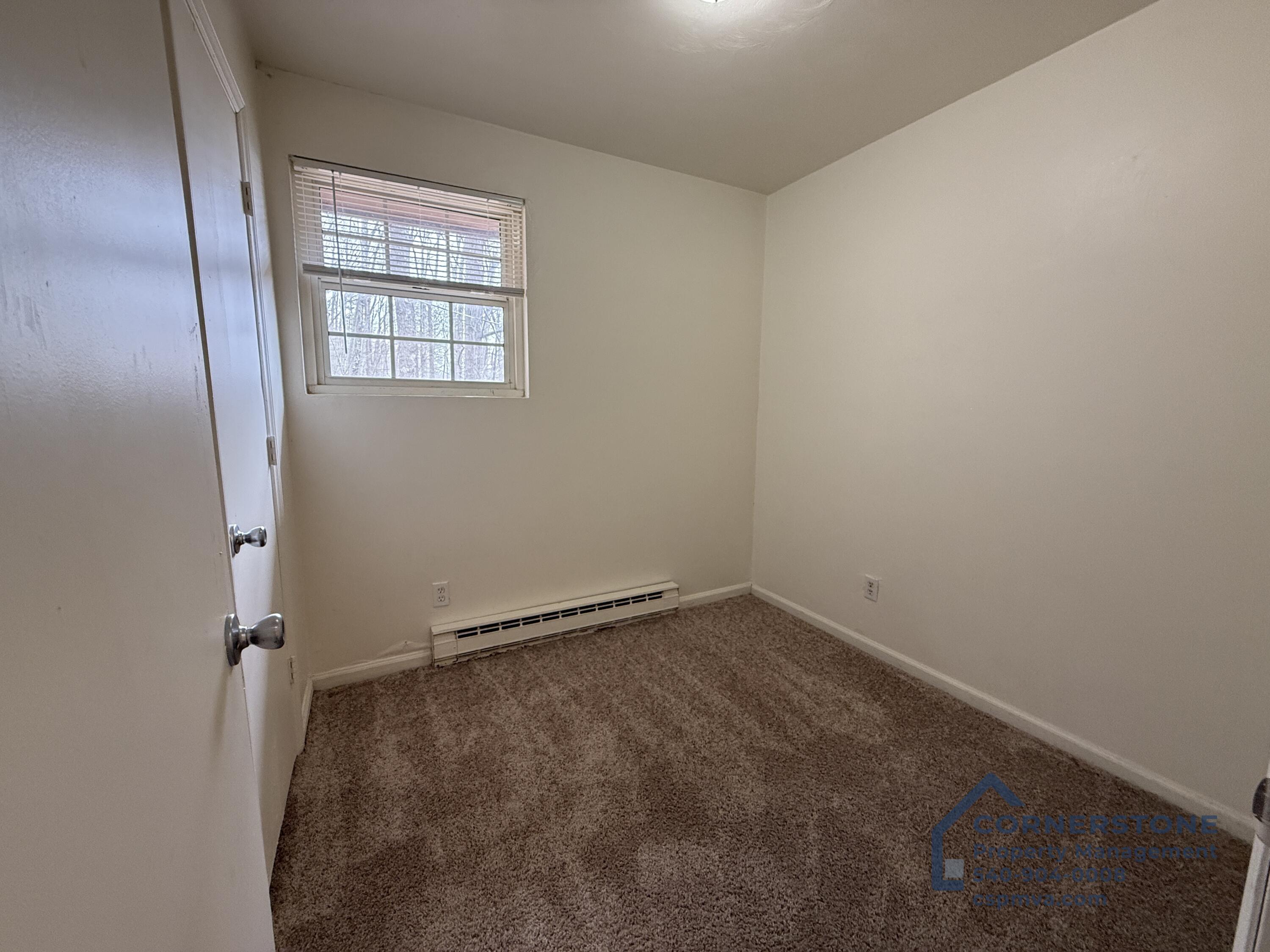 6700 Shingle Ridge Road, Unit 7B Roanoke, VA 24018 - Photo 6 of 11 IMG_0308