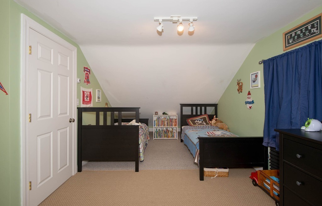 2 Mohawk Road Marblehead, MA 01945 - Photo 23 of 28