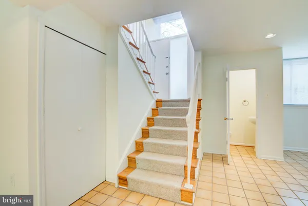 $2,900 | 11008 Saffold Way, Reston, VA 20190