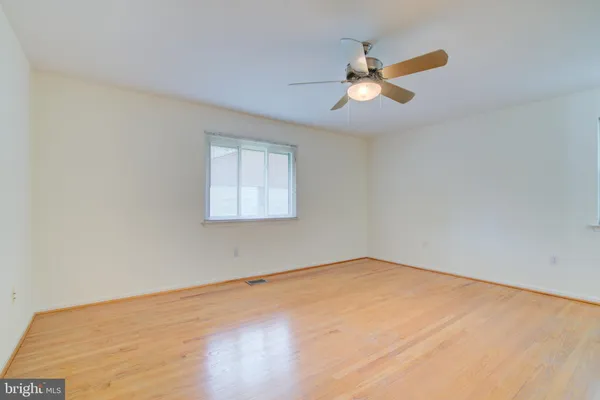 $2,900 | 11008 Saffold Way, Reston, VA 20190