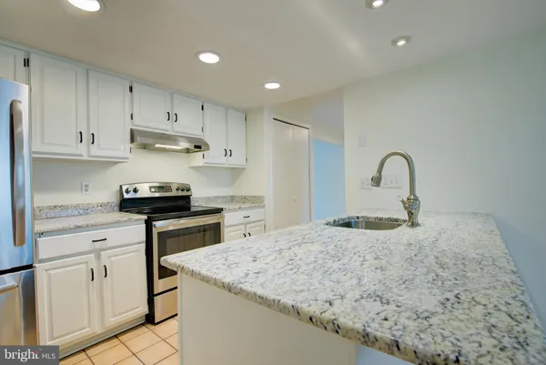 $2,900 | 11008 Saffold Way, Reston, VA 20190