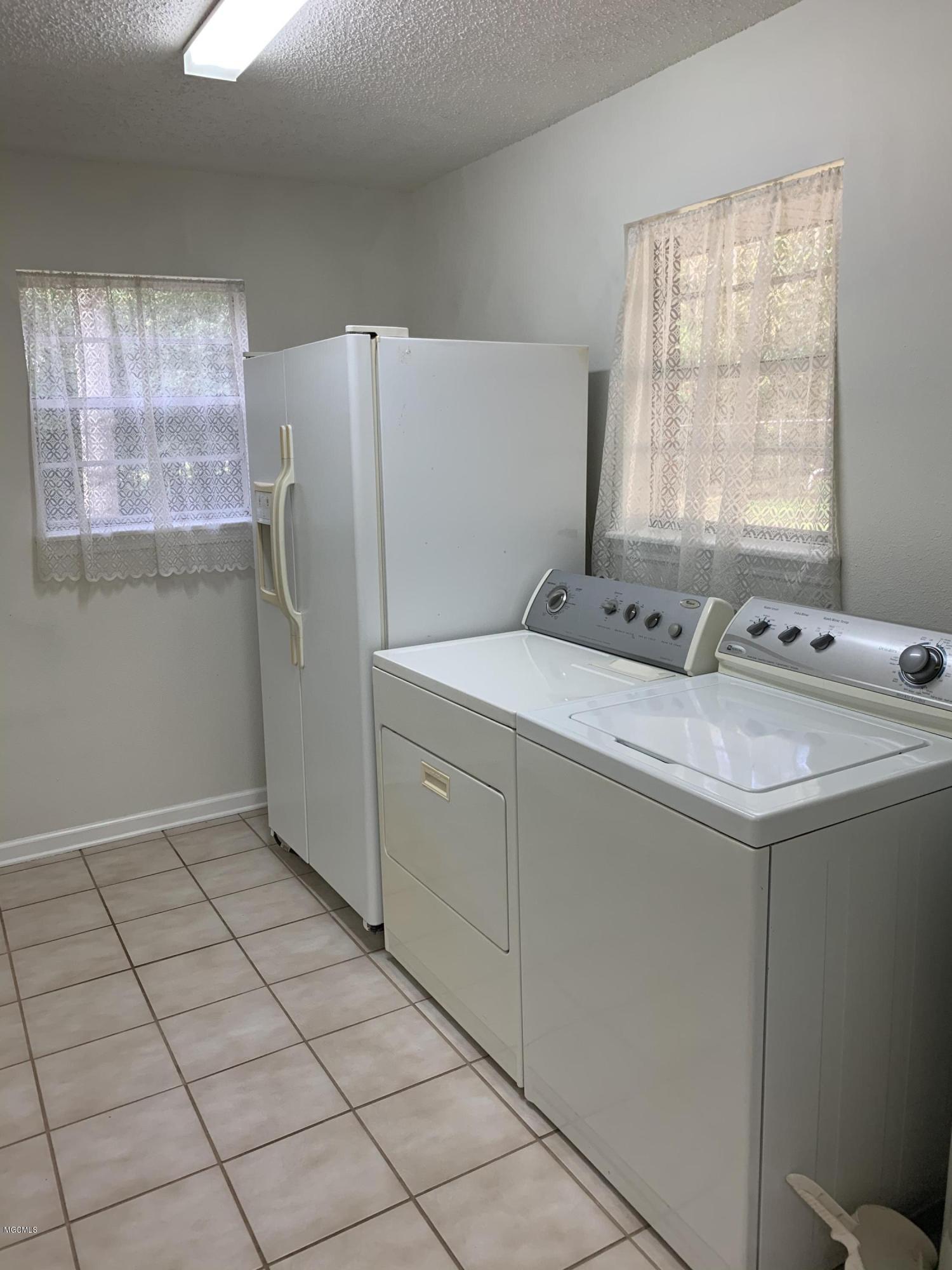 100 George Mitchell Road Carriere, MS 39426 - Photo 8 of 34 Photo Aug 31, 5 35 24 PM